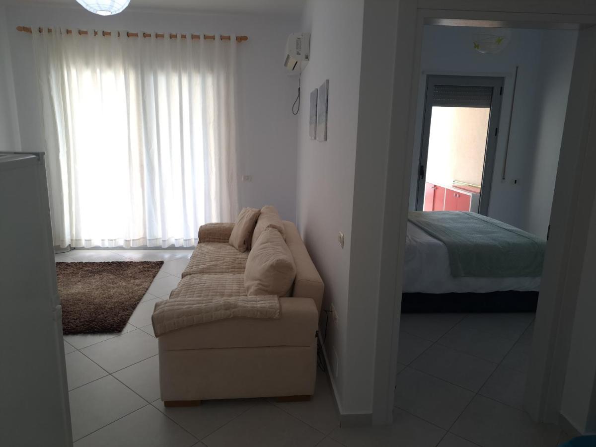 Aura Apartment Vlore Bagian luar foto