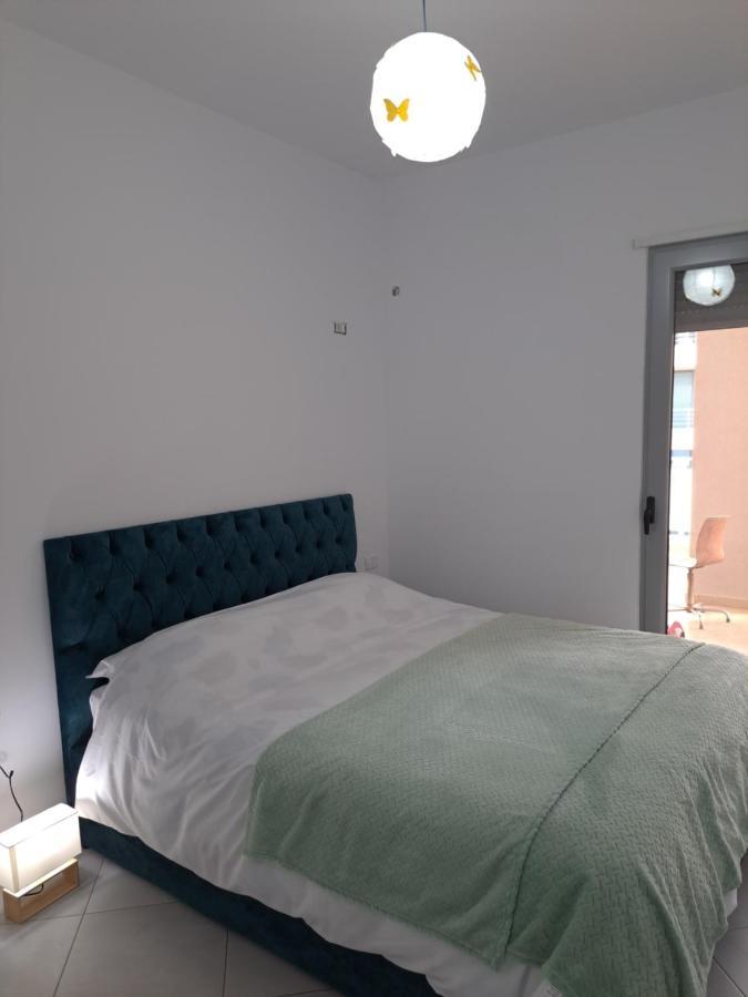 Aura Apartment Vlore Bagian luar foto